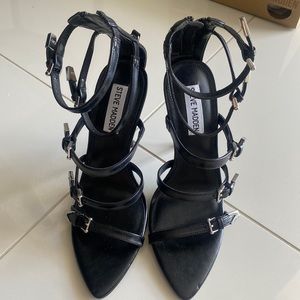 Steve Madden Simone black leather heels